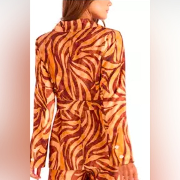 MINKPINK Women's Goldie belted Blazer, size medium in animal print, NWT - Picture 4 of 14